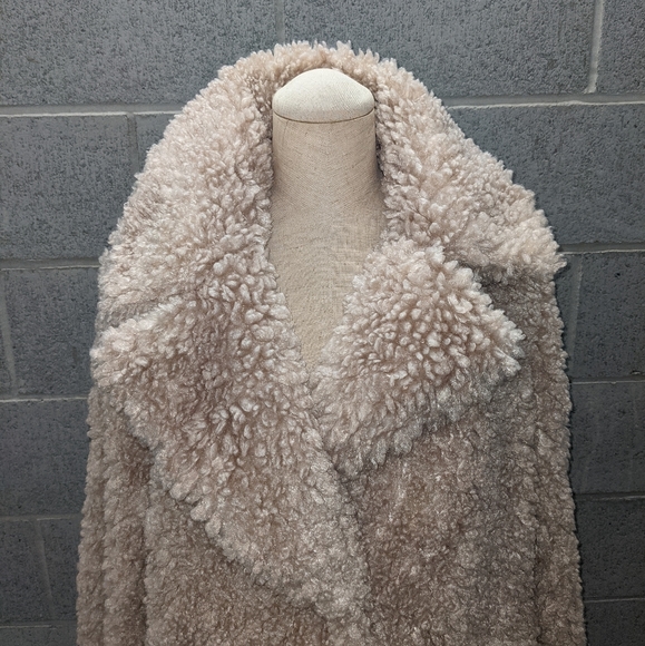 🆕 Kensie reversible fauxfur teddy coat Large nude - Picture 4 of 9